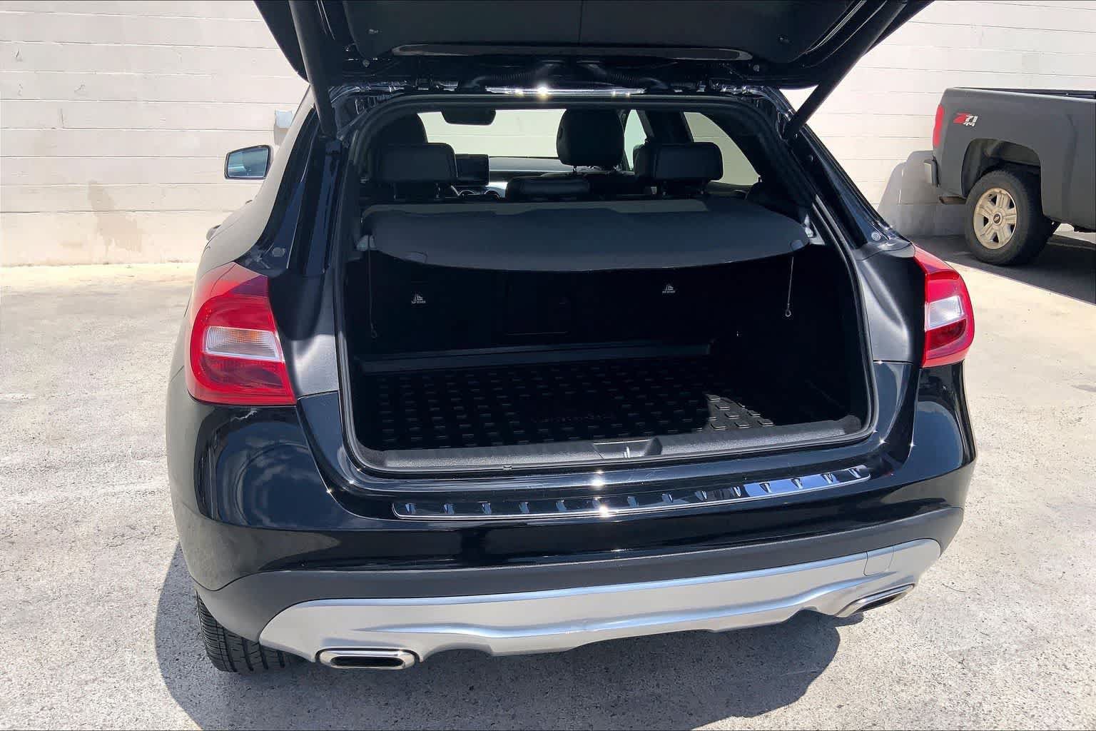 Used 2017 Mercedes-Benz GLA 250 image 18