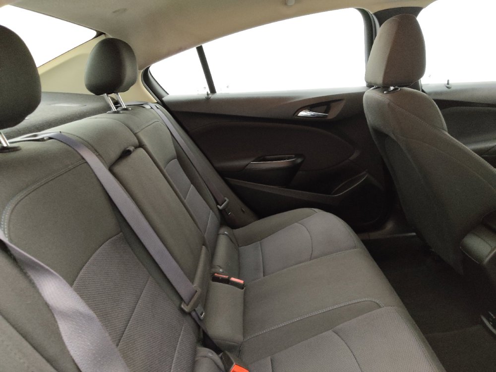 Used 2017 Chevrolet Cruze LT w/ Convenience Package FWD image 19
