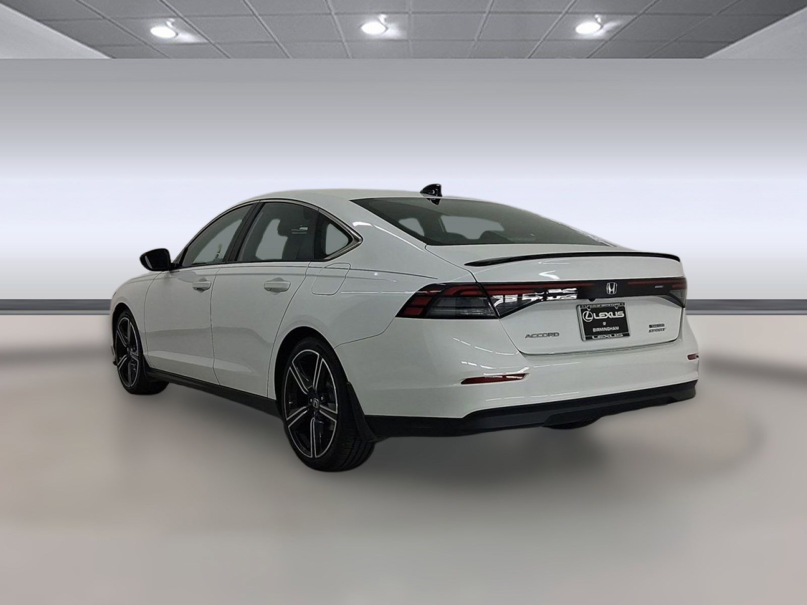 Used 2023 Honda Accord Sport image 3