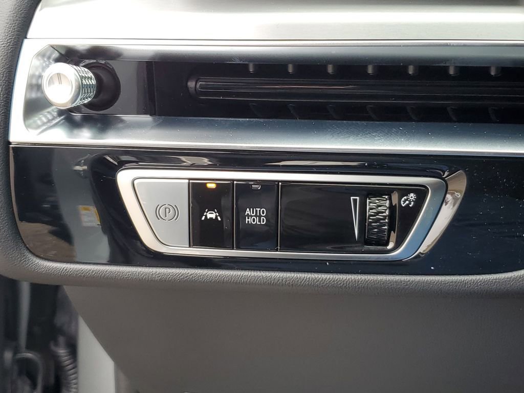 New 2026 Cadillac Lyriq Premium Sport image 17