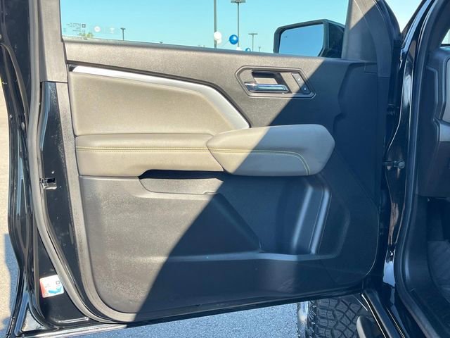 Used 2024 Chevrolet Colorado ZR2 w/ Technology Package AWD/4WD image 28