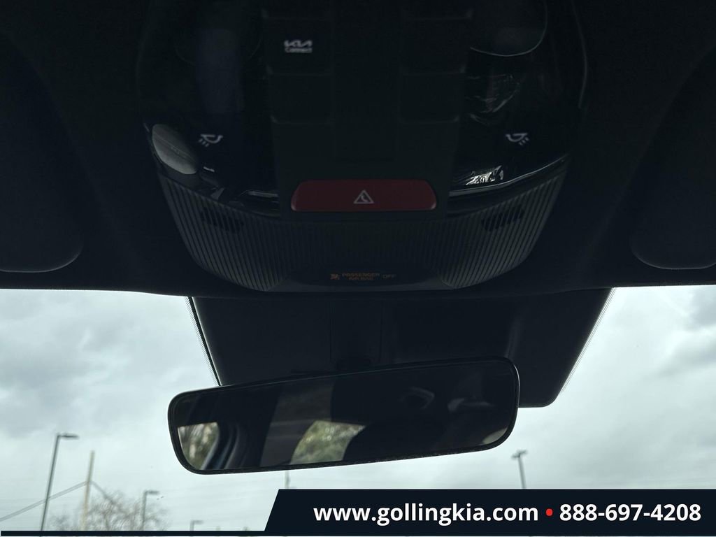 Certified 2025 Kia K4 GT-Line image 30
