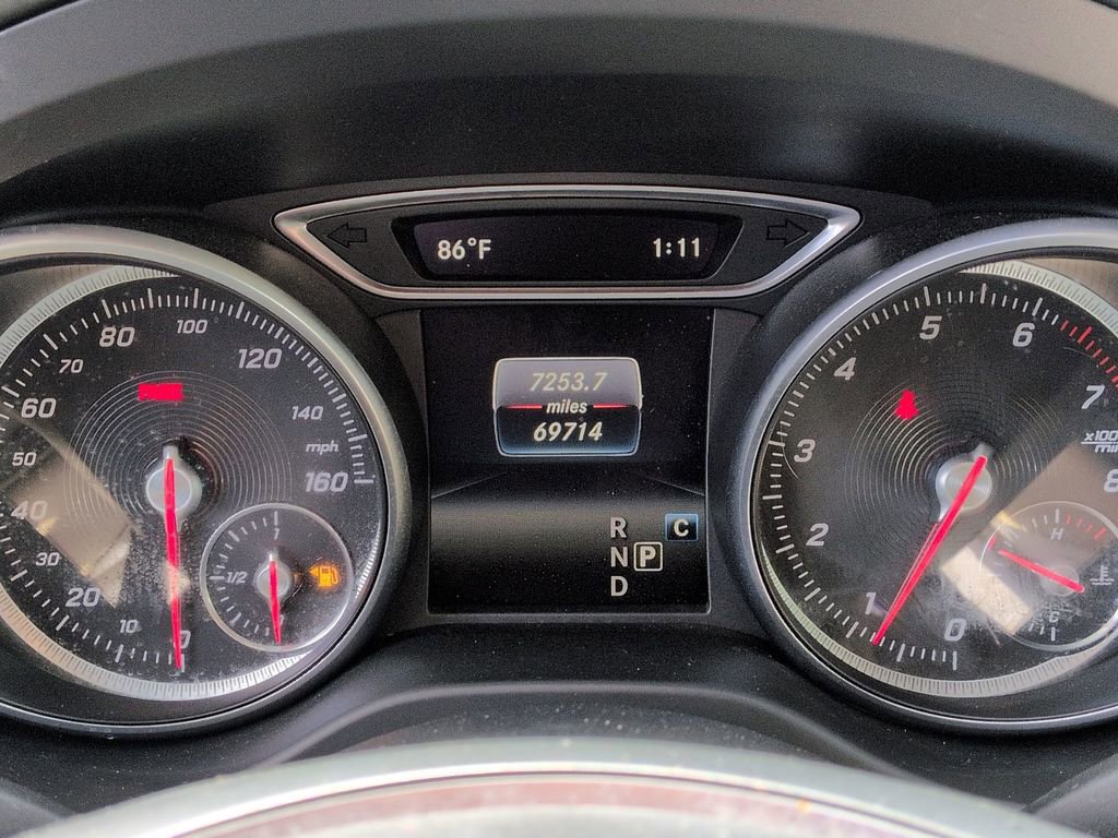 Used 2018 Mercedes-Benz GLA 250 4MATIC w/ Premium Package image 17