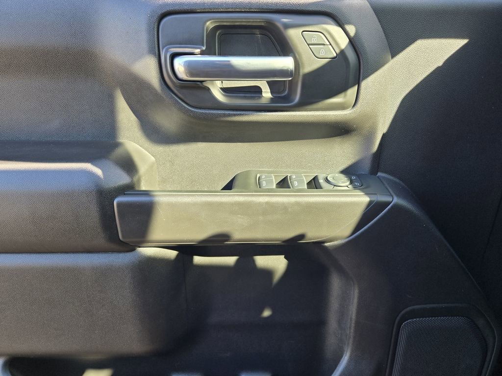 Used 2024 Chevrolet Silverado 1500 Custom Trail Boss w/ LPO, Dark Essentials Package image 19