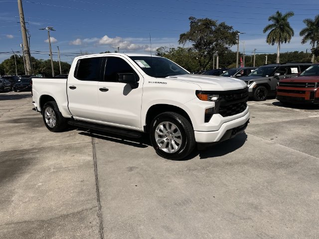 Used 2025 Chevrolet Silverado 1500 Custom RWD image 16