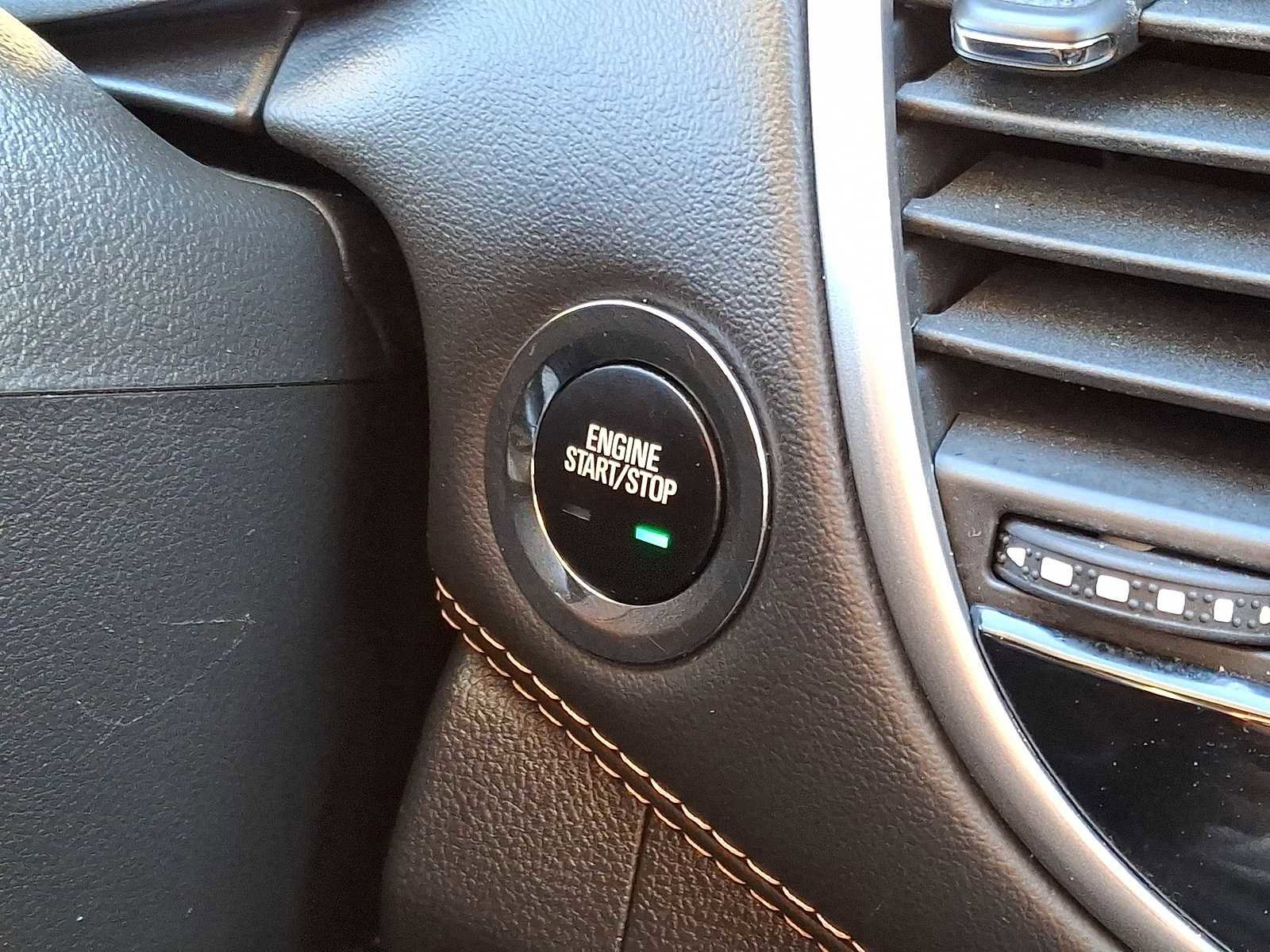 Certified 2019 Chevrolet Trax LT w/ LT Convenience Package image 22