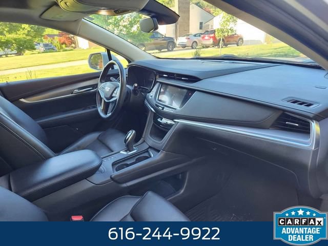 Used 2018 Cadillac XT5 Luxury w/ Driver Awareness Package AWD/4WD image 5
