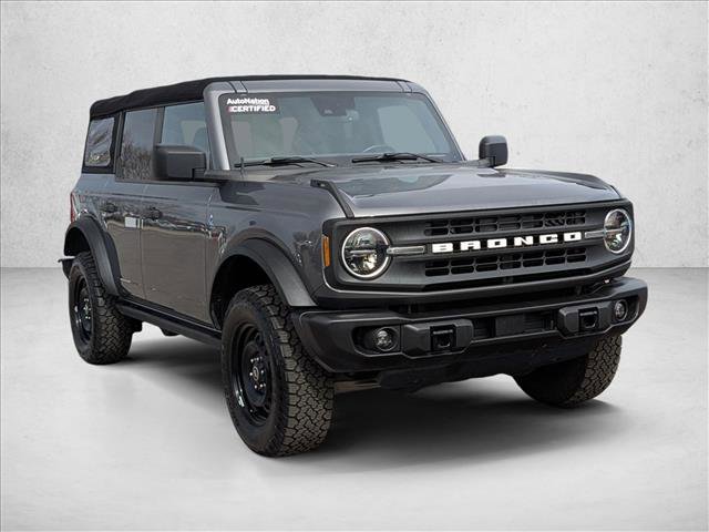Used 2022 Ford Bronco Black Diamond image 3