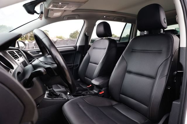 Used 2017 Volkswagen Golf SE FWD image 9