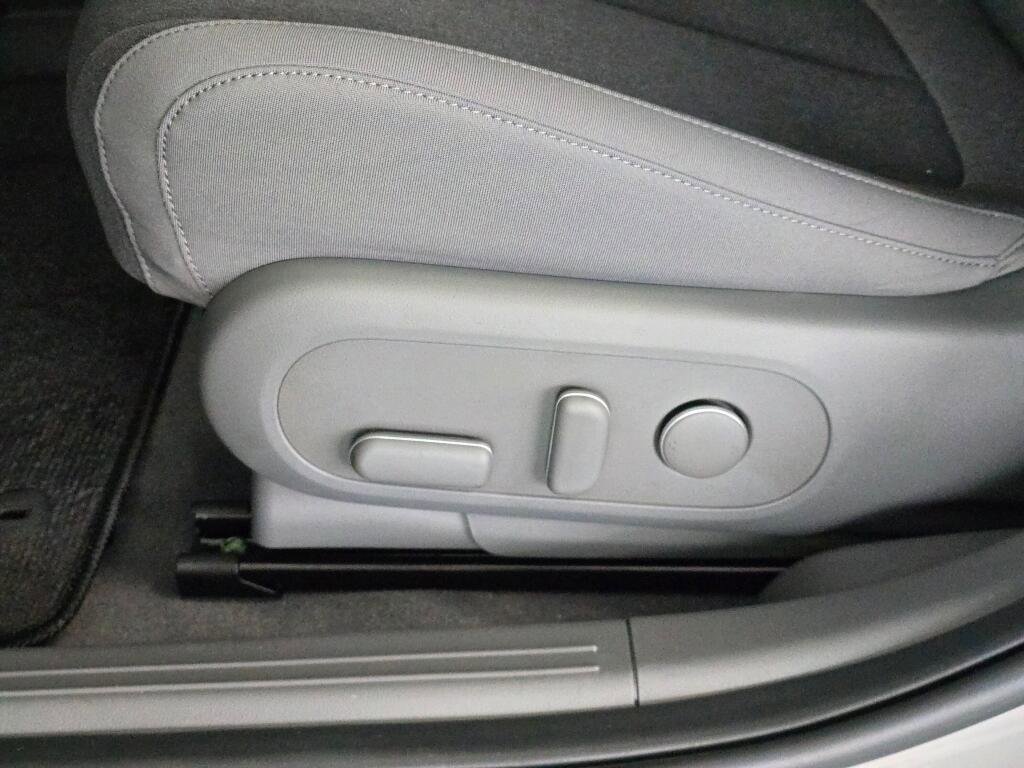 New 2026 Hyundai Ioniq 5 SE image 22