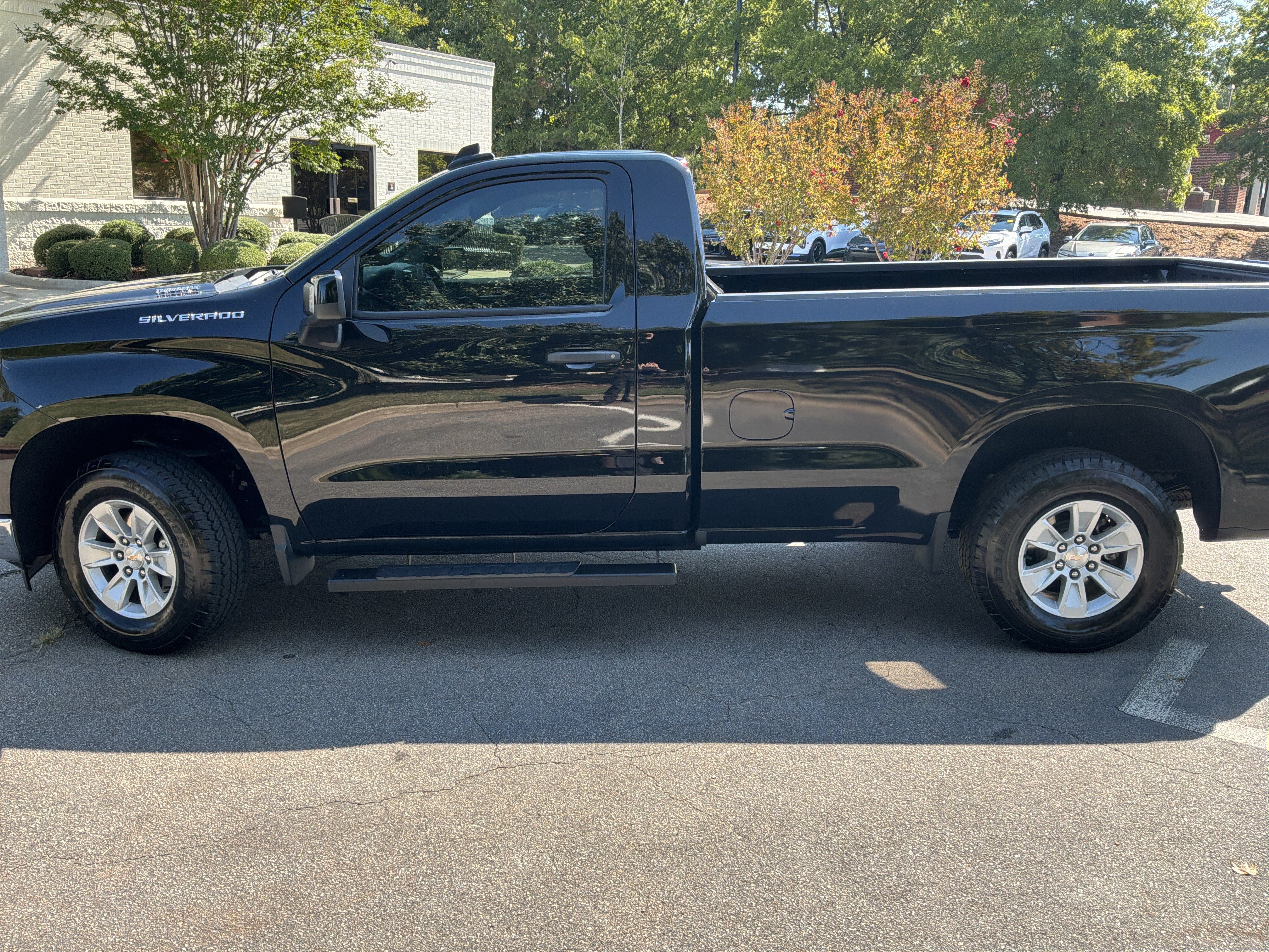 Used 2025 Chevrolet Silverado 1500 W/T w/ WT Safety Package AWD/4WD image 7