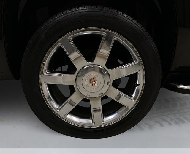 Used 2013 Cadillac Escalade EXT Luxury image 16