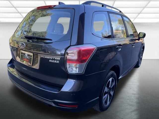 Used 2017 Subaru Forester 2.5i w/ Alloy Wheel Package image 6