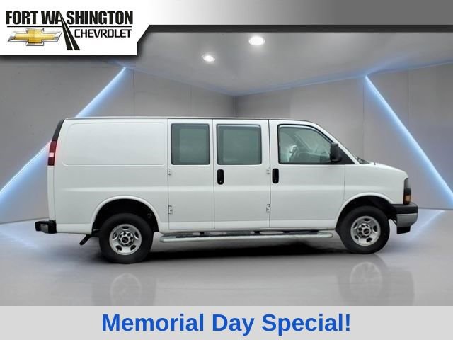 Used 2024 GMC Savana 2500 w/ Driver Convenience Package RWD image 6
