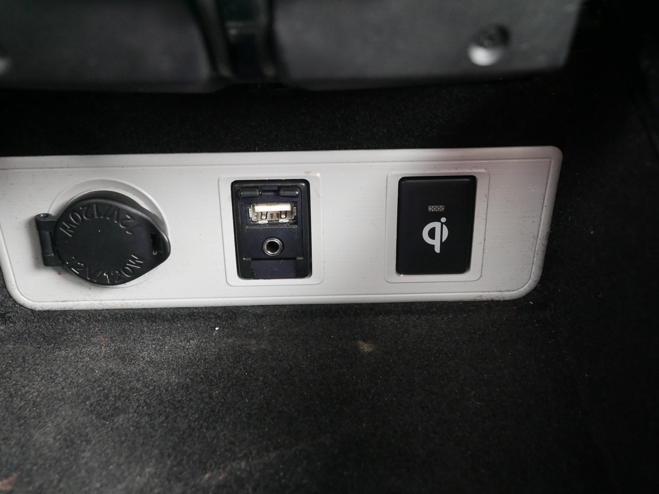 Used 2016 Toyota Avalon Limited w/ Toyota Safety Sense Package FWD image 33
