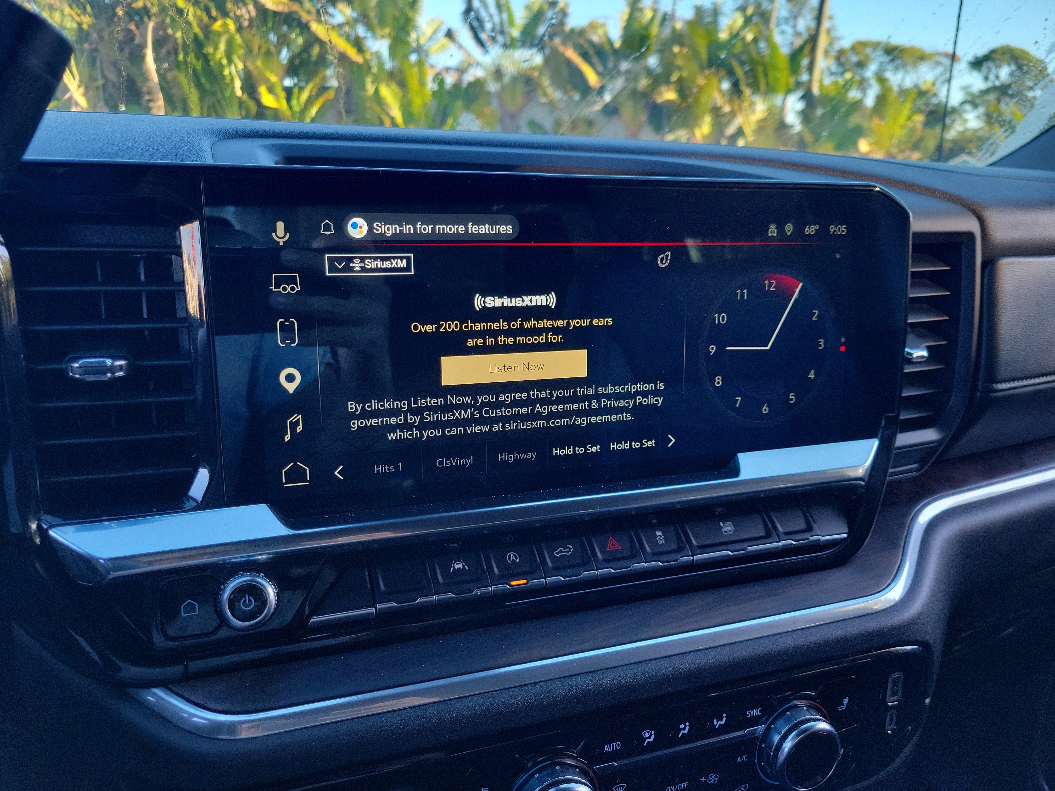 Used 2025 GMC Sierra 1500 SLT image 27