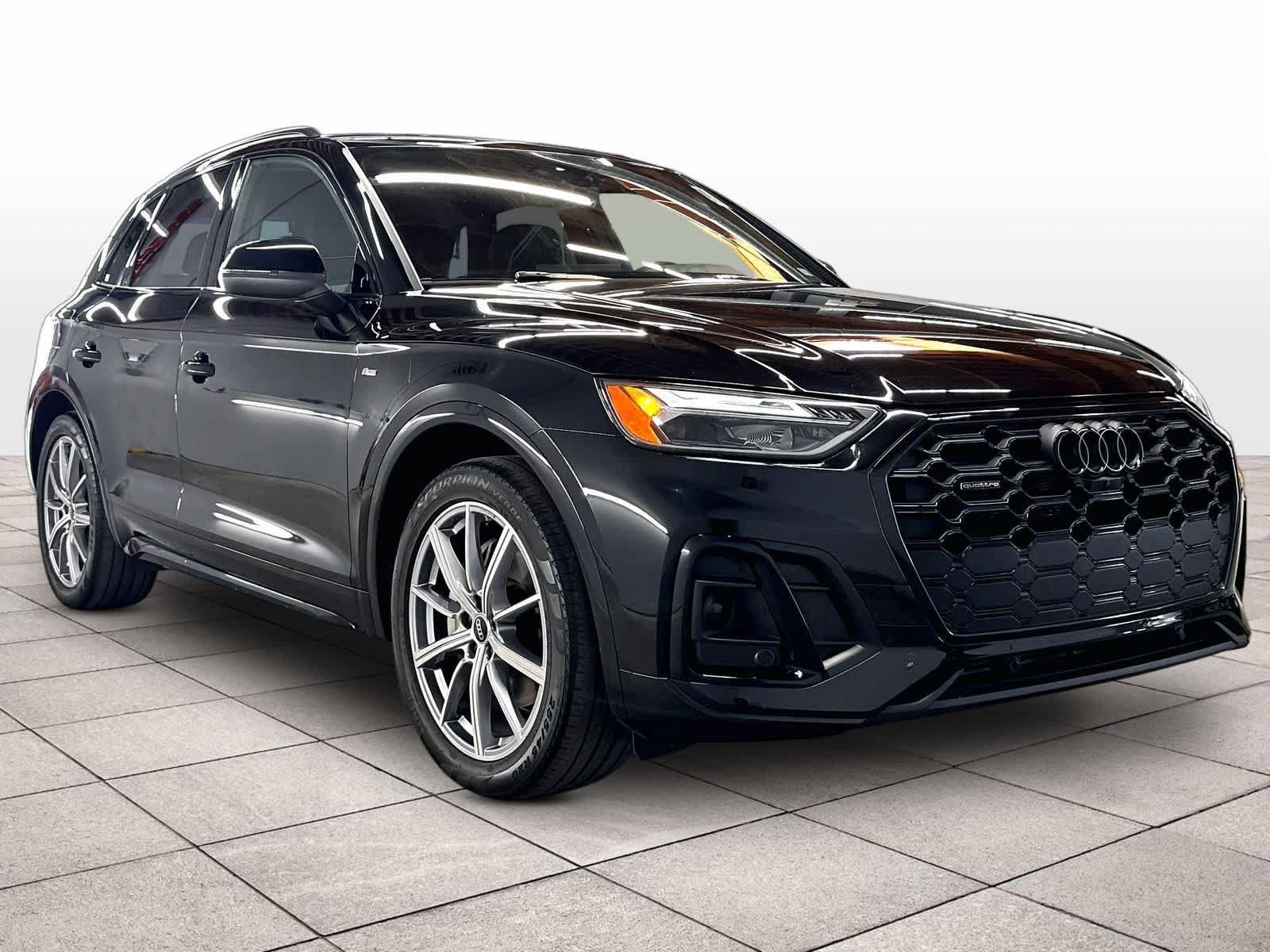 Used 2023 Audi Q5 e Premium Plus w/ Premium Plus Package AWD/4WD image 2