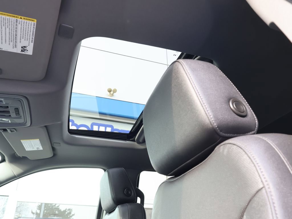 Certified 2024 Chevrolet Silverado 2500 LTZ w/ LTZ Premium Package image 26