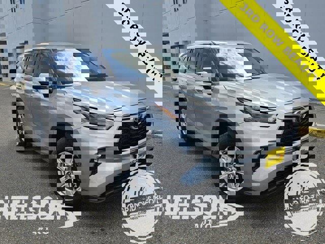 Used 2024 Toyota Highlander LE