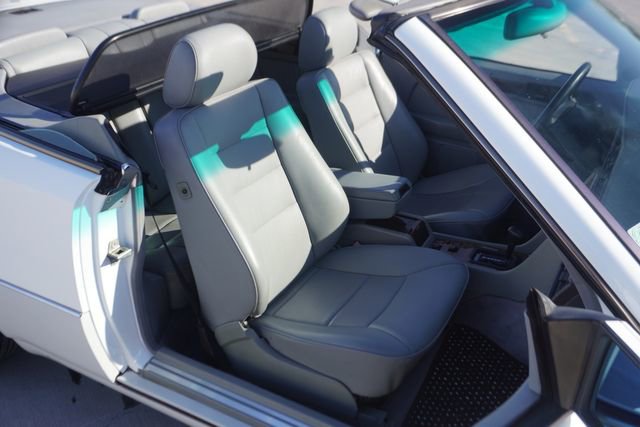 Used 1995 Mercedes-Benz E 320 Convertible image 30