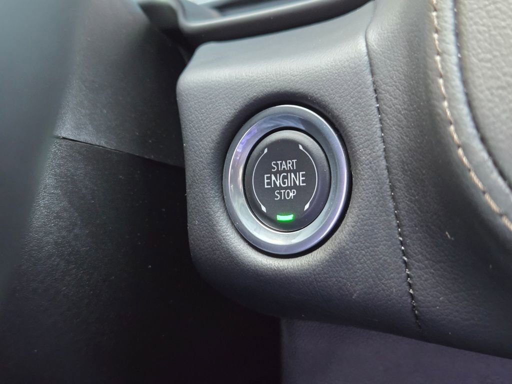 Used 2024 Chevrolet Suburban High Country w/ Premium Package image 25