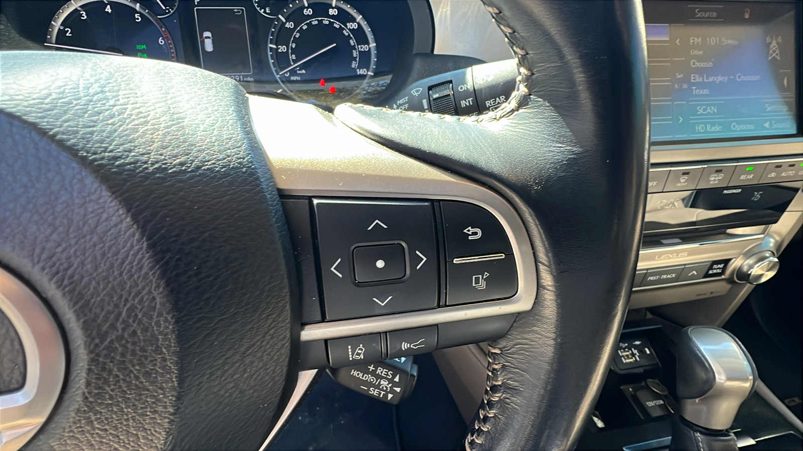 Used 2020 Lexus GX 460 Premium w/ Premium Package image 32