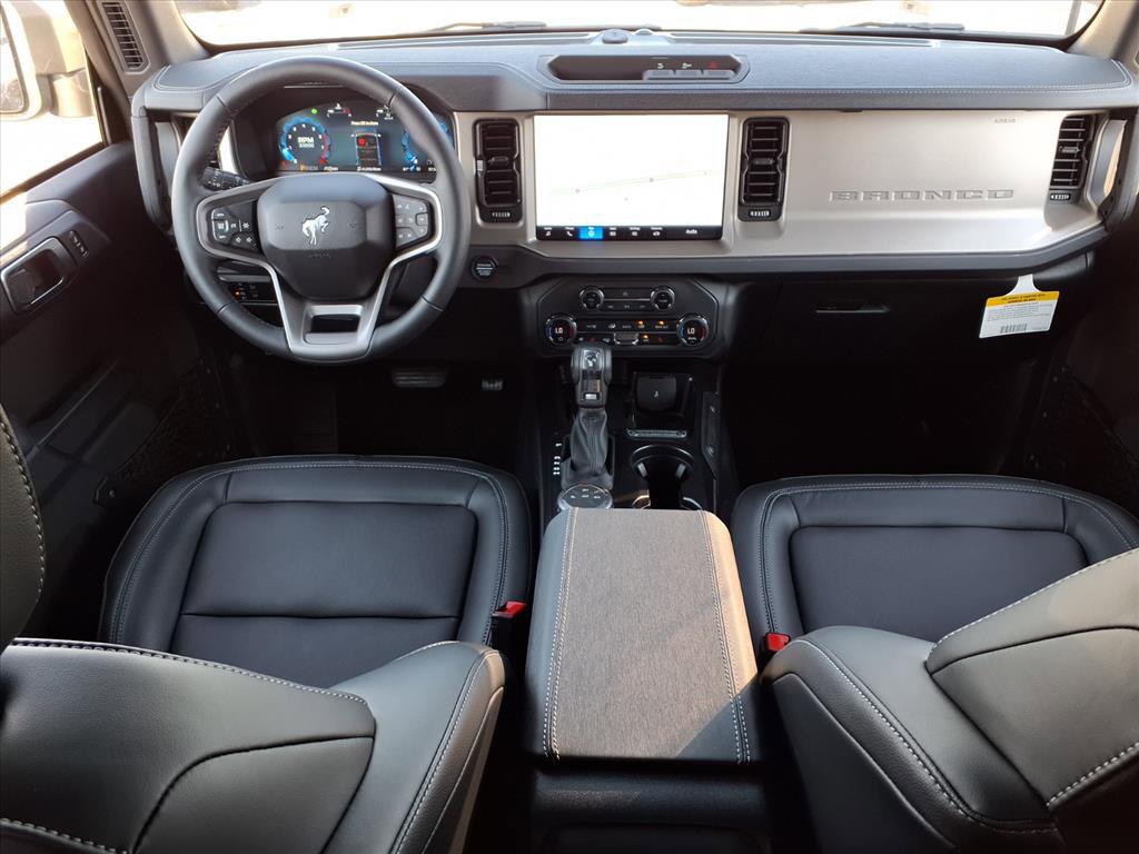 New 2025 Ford Bronco Outer Banks image 5