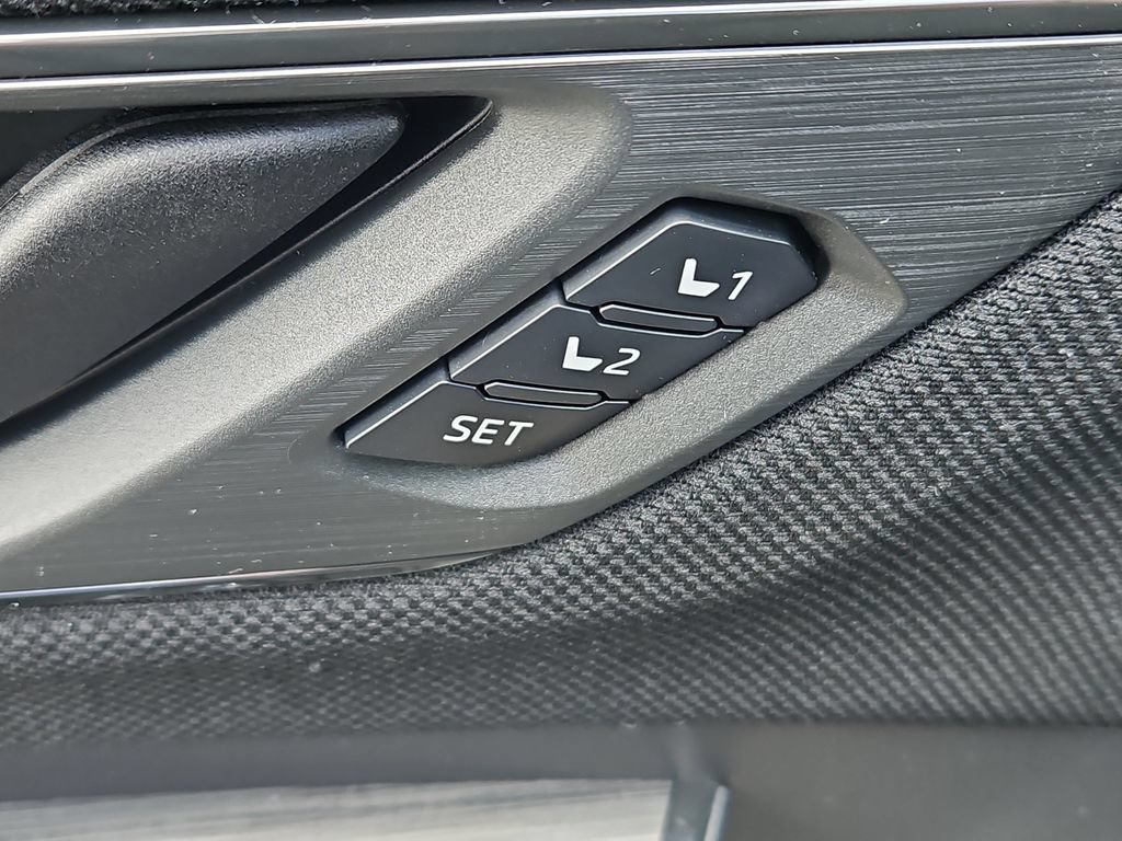 New 2026 Subaru Outback Limited AWD/4WD image 11