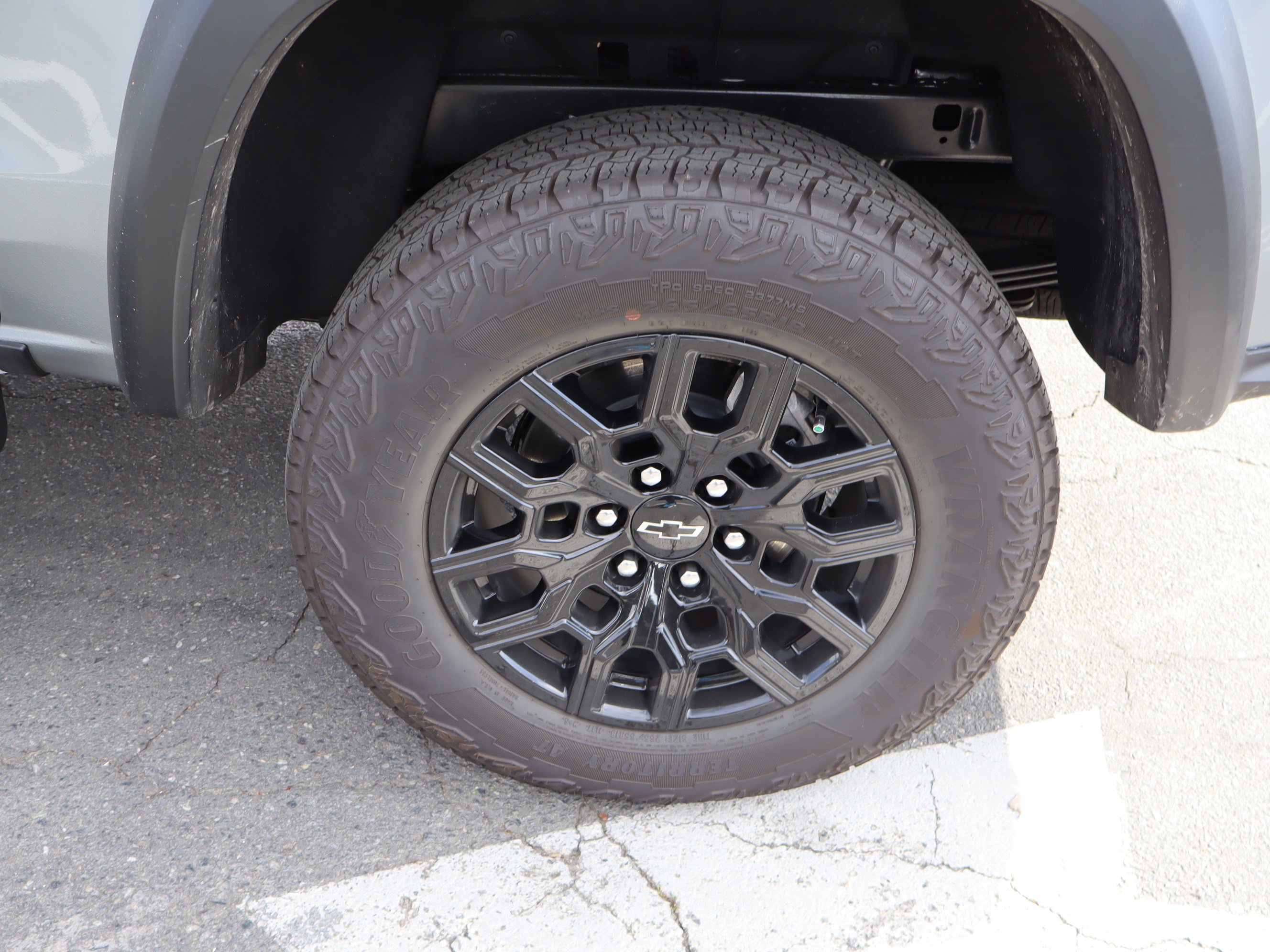 Used 2025 Chevrolet Colorado Trail Boss image 40