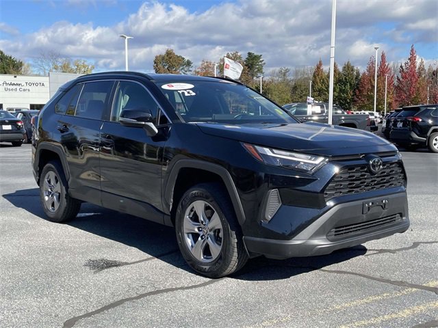 Used 2023 Toyota RAV4 XLE image 7