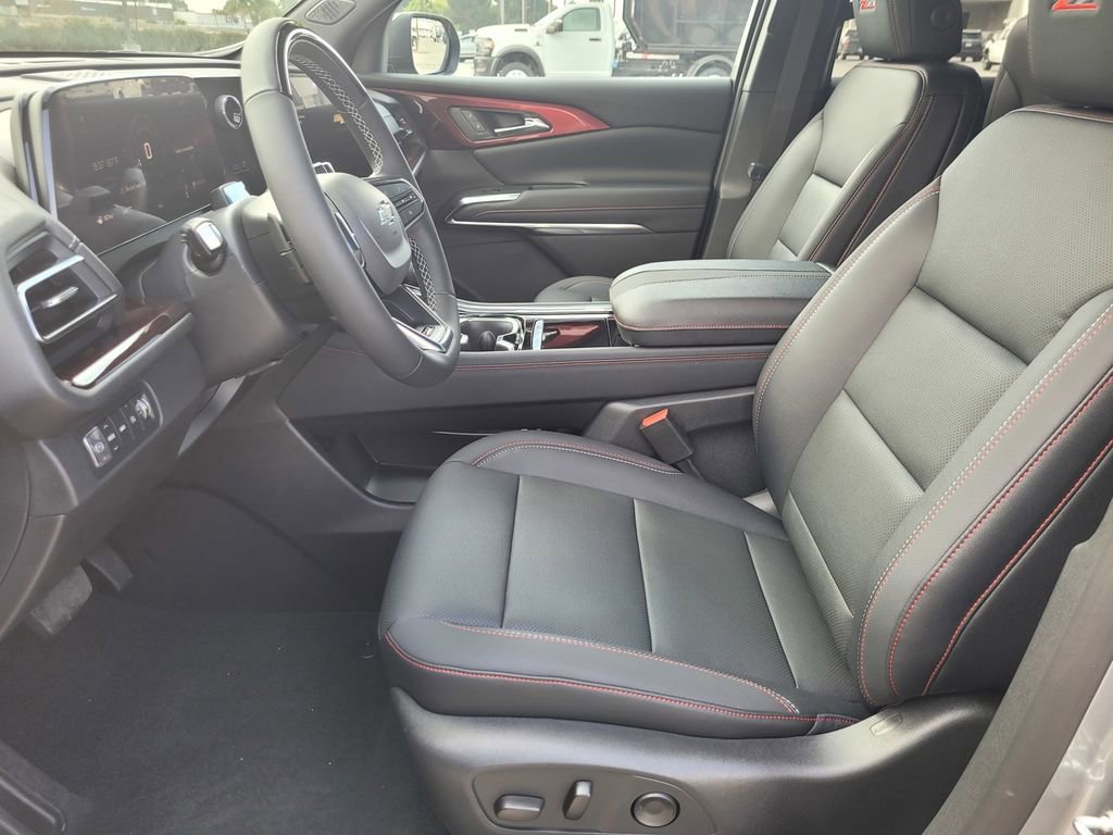 New 2026 Chevrolet Traverse Z71 w/ Enhanced Driving Package image 12