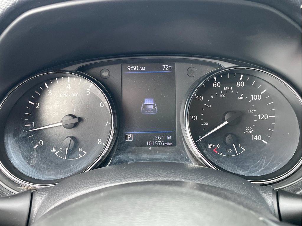 Used 2019 Nissan Rogue SV AWD/4WD image 13