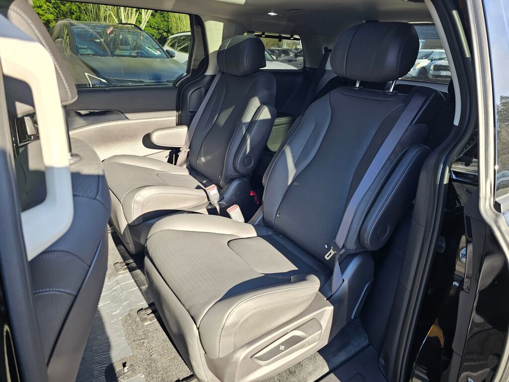 New 2026 Kia Carnival SX Prestige image 24