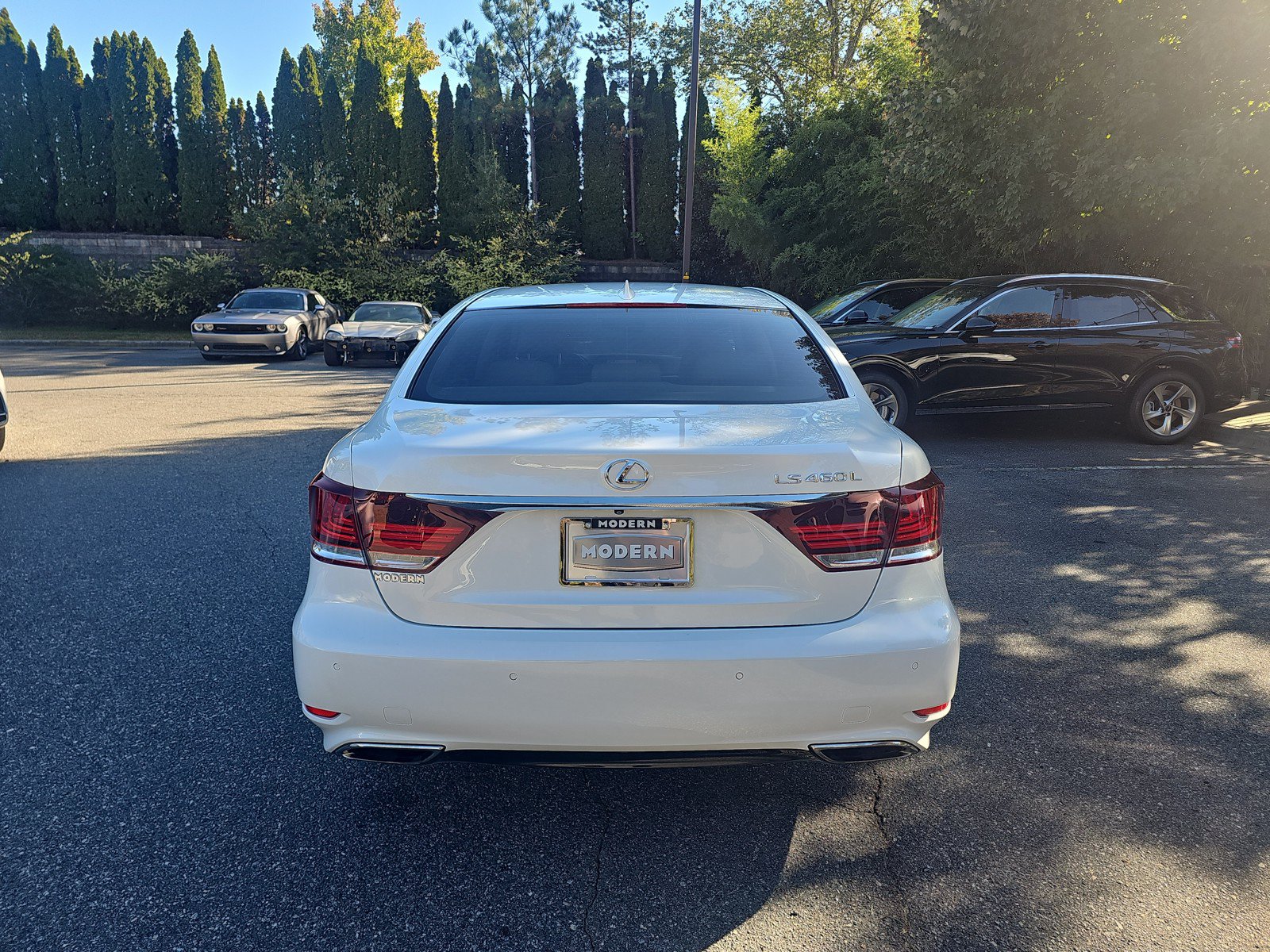 Used 2015 Lexus LS 460 L RWD image 8