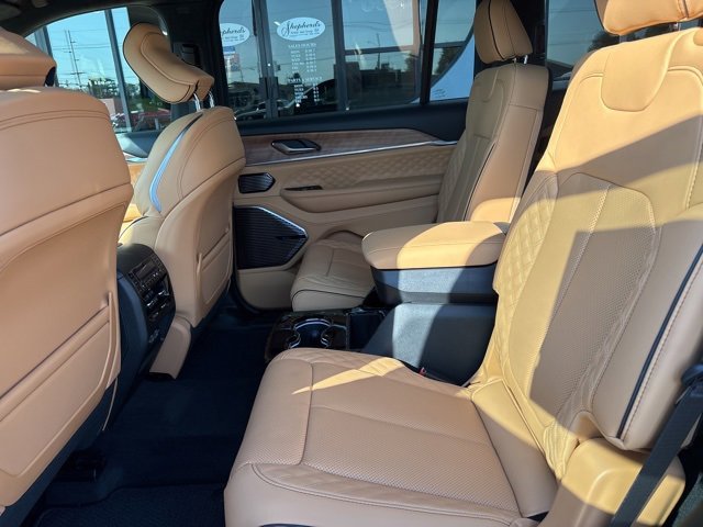 New 2025 Jeep Grand Cherokee L Summit image 17