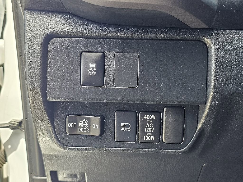 Used 2022 Toyota Tacoma TRD Sport w/ Technology Package AWD/4WD image 26