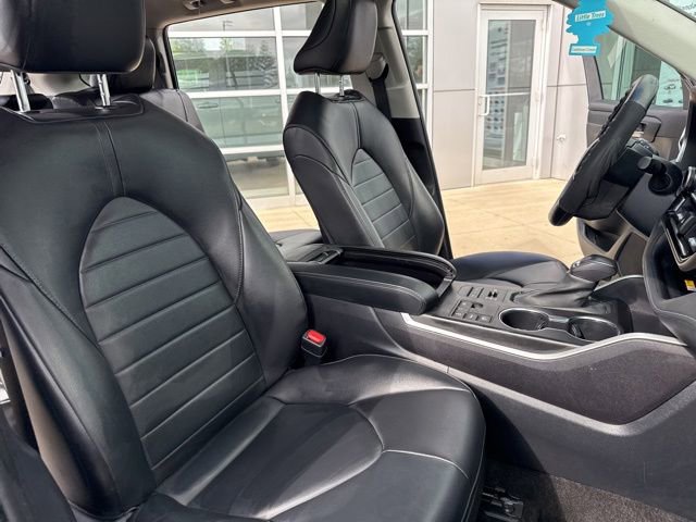 Used 2023 Toyota Highlander XLE AWD/4WD image 32