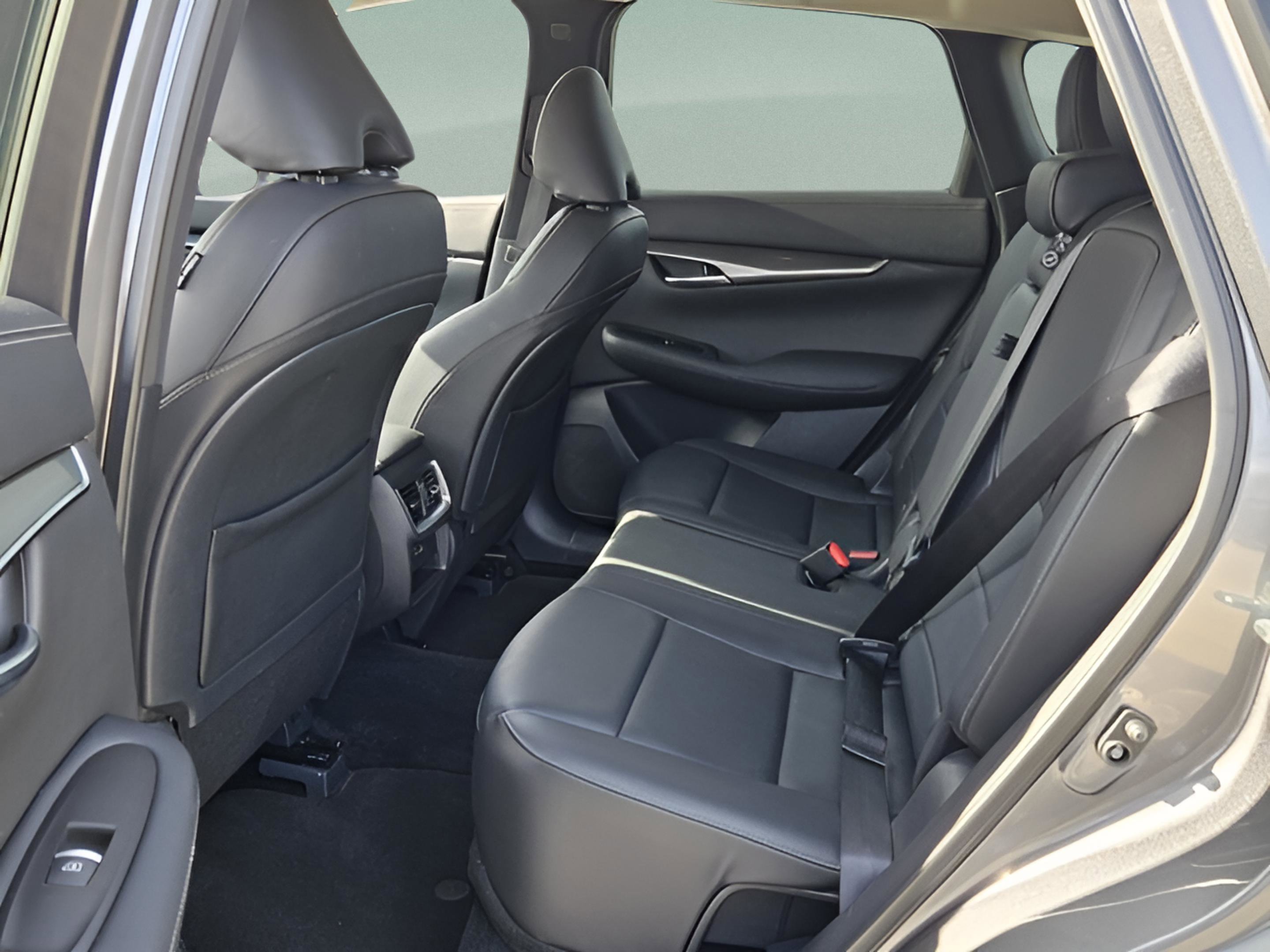 Certified 2025 INFINITI QX50 Luxe image 13