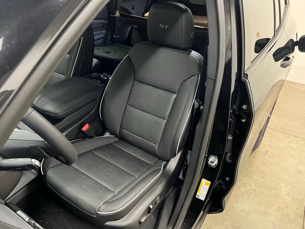 New 2026 Buick Enclave Sport Touring w/ Power Package FWD image 29