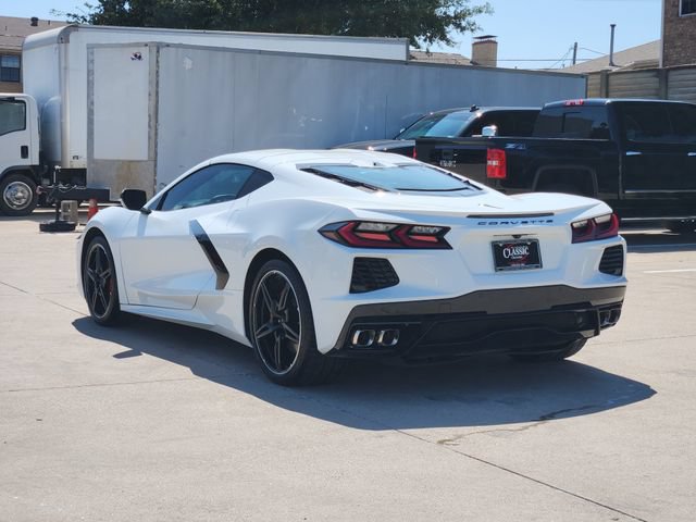 Used 2024 Chevrolet Corvette Stingray Coupe w/ 1LT RWD video 3