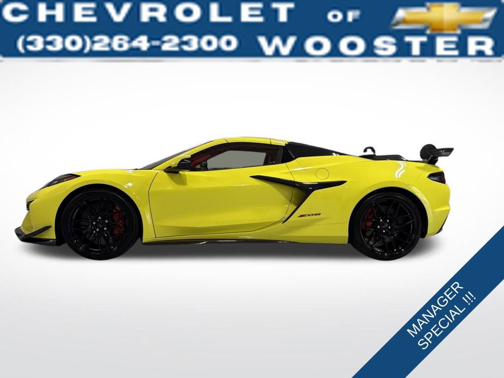 Used 2024 Chevrolet Corvette Z06 w/ Z07 Performance Package image 3