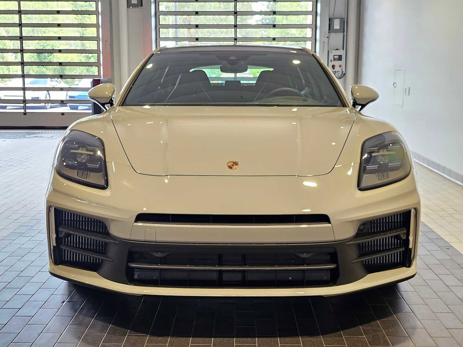 New 2025 Porsche Panamera 4 image 10