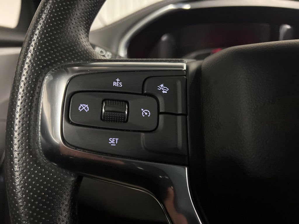 Certified 2025 Chevrolet Blazer LT AWD/4WD image 15