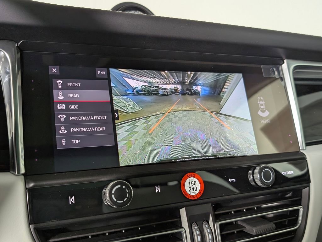 New 2026 Porsche Macan image 32