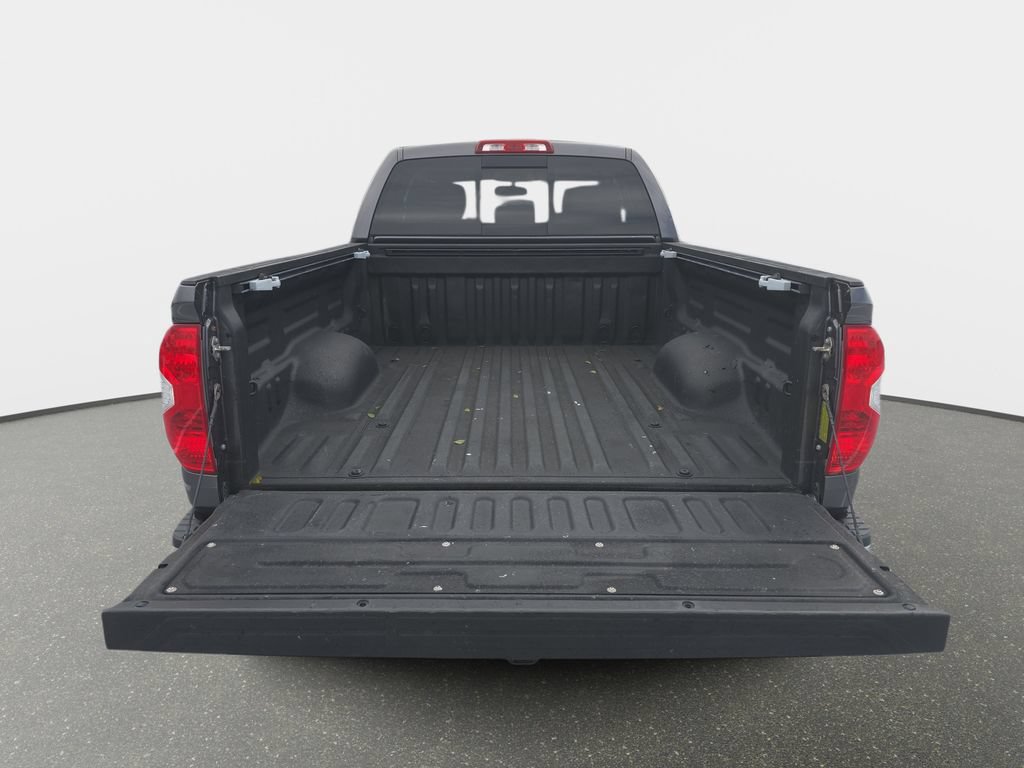 Used 2017 Toyota Tundra SR5 w/ SR5 Upgrade Package RWD image 15