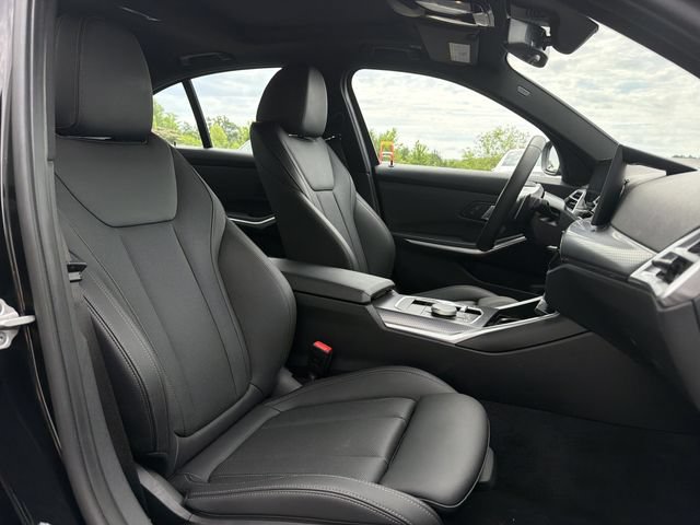 Used 2025 BMW 330i xDrive Sedan AWD/4WD image 28