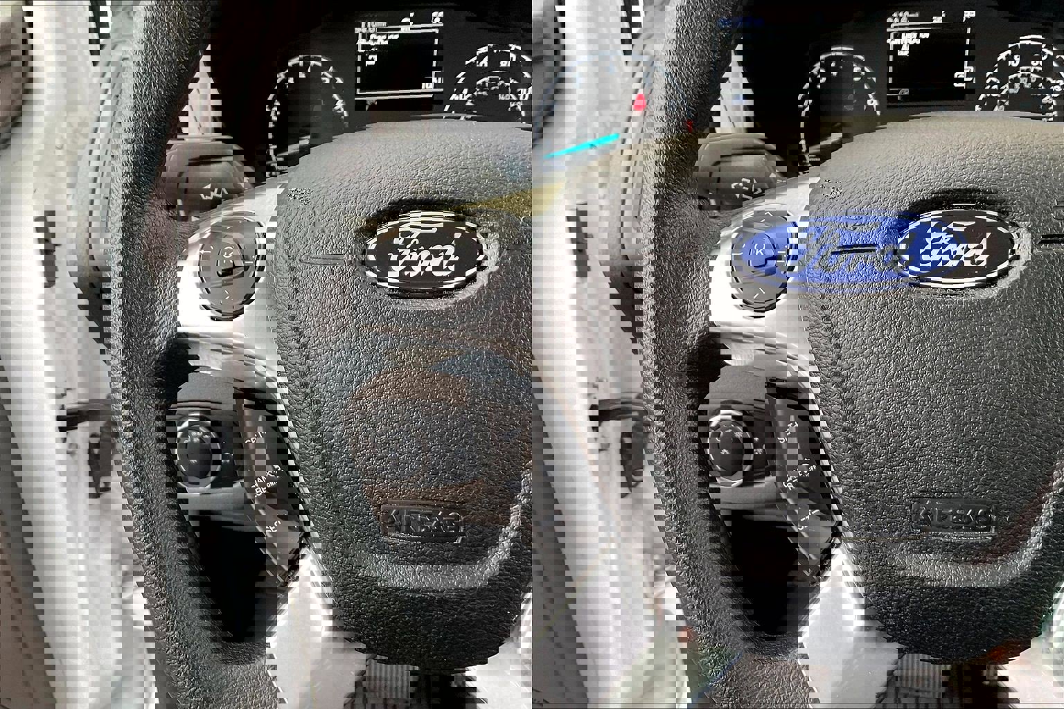 Used 2022 Ford Transit Connect XL image 19