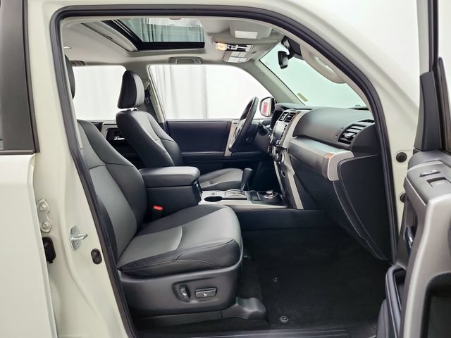 Used 2021 Toyota 4Runner SR5 Premium w/ Moonroof Package AWD/4WD image 14