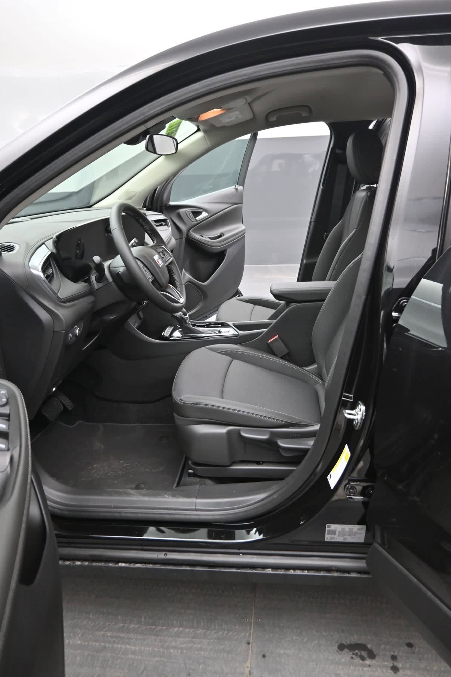 New 2026 Buick Encore GX Preferred w/ Advanced Technology Package AWD/4WD image 15