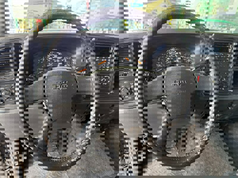 Used 2005 GMC Sierra 1500 SLE w/ Light Duty Power Package image 19